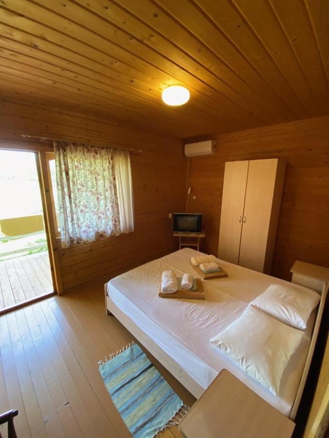 Hotel Kistrik Gudauta Exterior photo